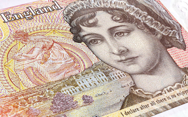 istock British currency ten pound banknote, detail 1129426646