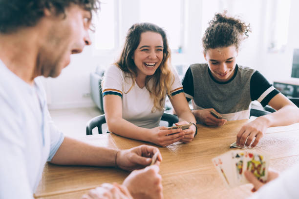 istock Family Playing Cards 1129453008