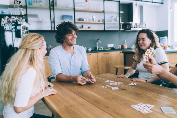 istock Family Playing Cards 1129453010