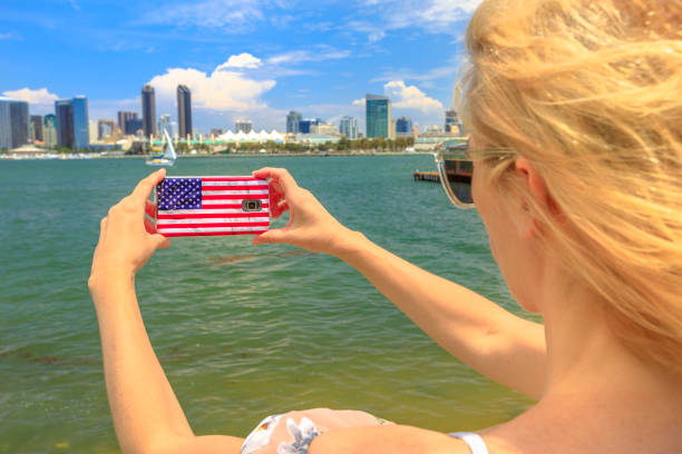 istock Woman photographs San Diego 1129486801