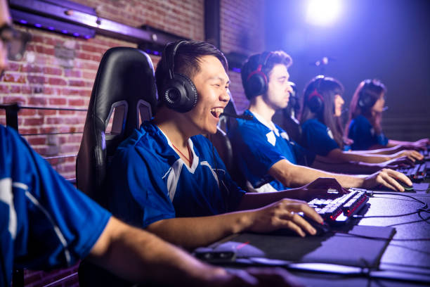 istock Esports Team Playing in a tournament 1129492840