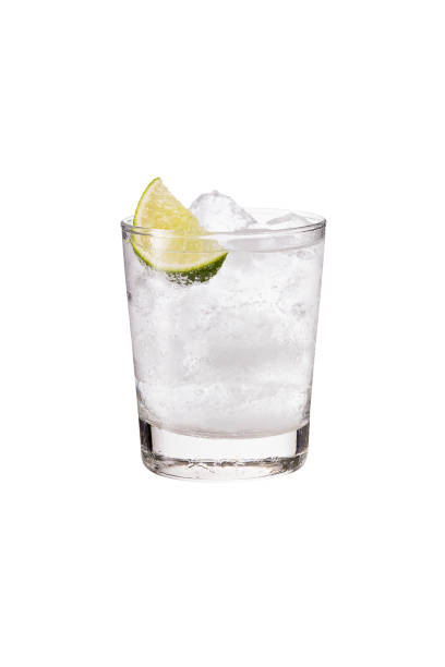refreshing gin and tonic on white - water with glass cocktail imagens e fotografias de stock