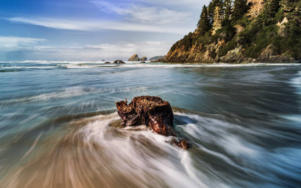 istock Sunset at a Rocky Beach, Northern California Coast 1129516113