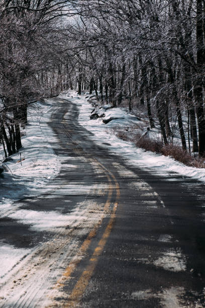 istock Snowy road in Harriman State Park - New York State 1129521496