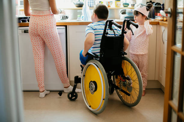 istock Family cleaning in the kitchen 1129530874