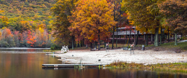 The Earl Reservoir in Woodbury, New York A park located the Hudson Valley which provides a beach for swimming. orange county new york stock pictures, royalty-free photos & images