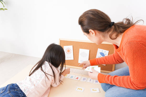 child study english - blackboard teaching preschool alphabet imagens e fotografias de stock