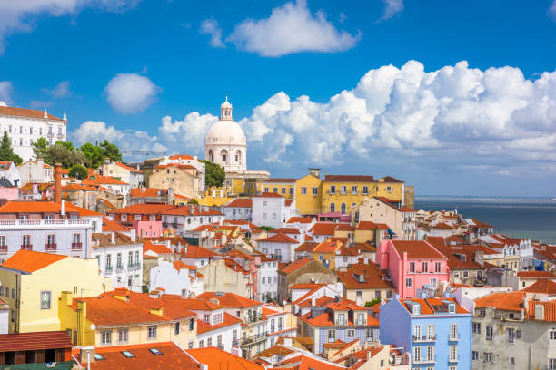 istock Lisbon, Portugal old city skyline 1129618575
