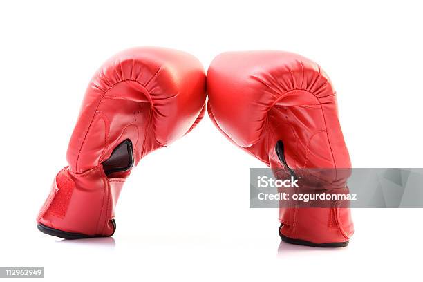 Guantes De Boxeo Foto de stock y más banco de imágenes de Agresión - Agresión, Aparatos para hacer ejercicio, Color - Tipo de imagen