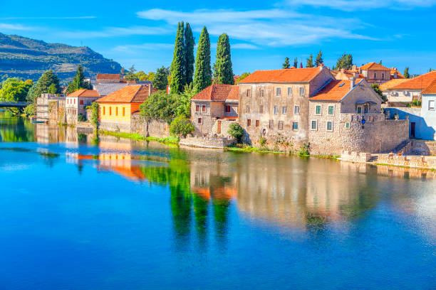 bellissima città di trebinje - trebinje foto e immagini stock