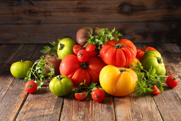 istock different variety of tomatoes 1129663438