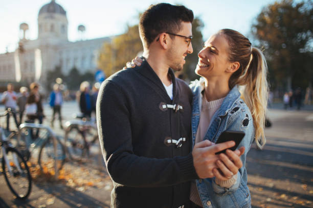 istock Couple in the city 1129675409