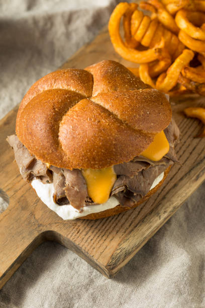 istock Homemade Roast Beef and Cheddar Sandwich 1129718751