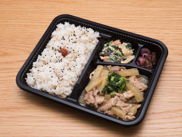 istock Lunch box with stir-fried pork and radish (wheat rice) 1129749369
