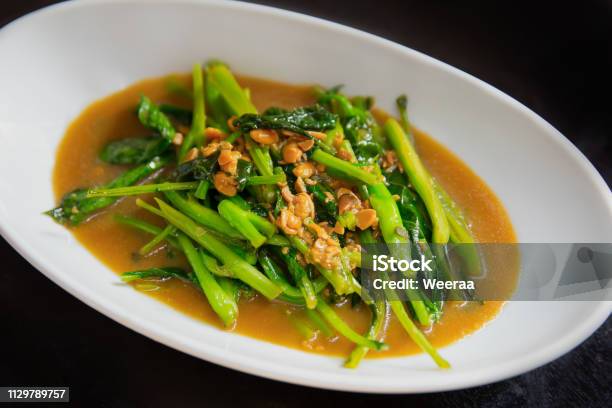 Foto de Ásia Tailândia Brassica Brócolis Cortar e mais fotos de stock de Almoço - Almoço, Brassica, Brócolis