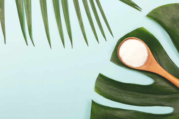 istock Spoon of powder collagen 1129812300