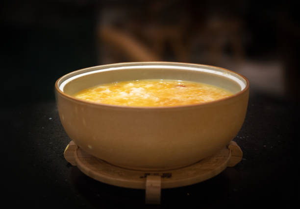 istock papaya and clam porridge，Nutritious breakfast 1129834436