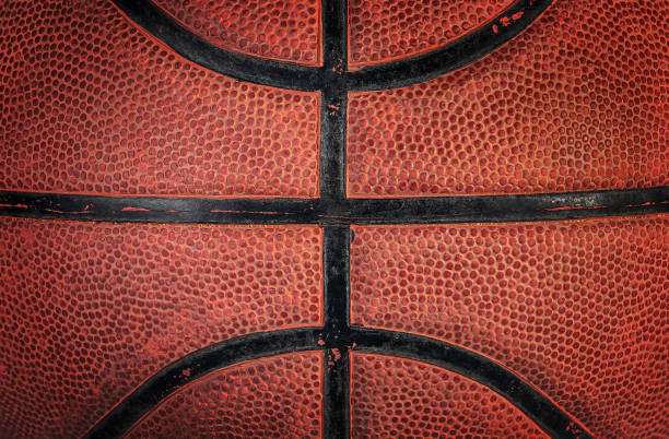 teil der alten ball gedreht - basketball slam dunk basketball hoop sport stock-fotos und bilder