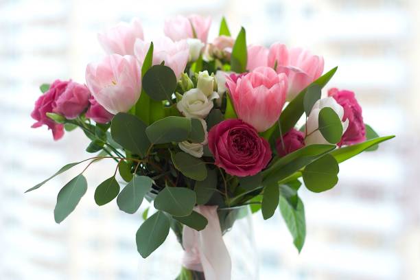 Rose bouquet Beautiful roses bouquet with pink tulips красота stock pictures, royalty-free photos & images