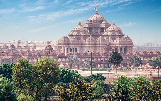 Swaminarayan Akshardham templo Nueva Delhi. Tradicional cultura hindú y la India, espiritualidad y arquitectura. Vista turística famoso de la India. photo