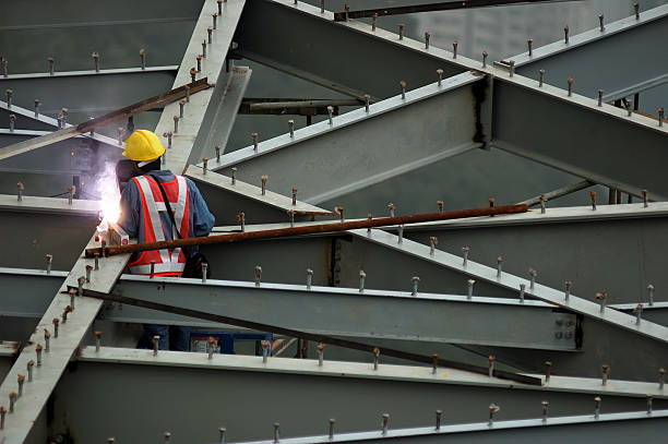 pracownik budowlany w hong kong - welding welder steel construction zdjęcia i obrazy z banku zdjęć