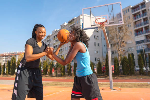 istock Street basketball 1129958346