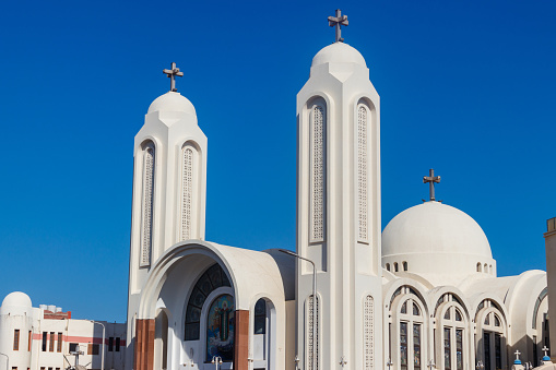 Fachada De La Iglesia Copta Ortodoxa En Hurghada Egipto Foto de stock y más  banco de imágenes de Aire libre - iStock