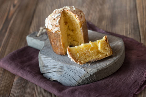 istock Veneziana - italian Christmas cake 1130166439