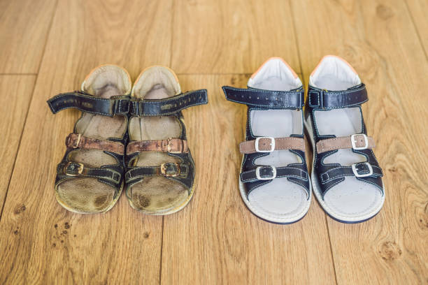 istock Old and new children's orthopedic shoes. Thomas Heel, arch support 1130221030