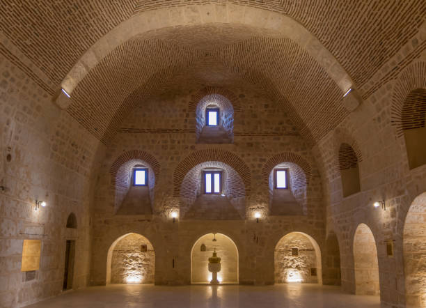 o mosteiro ortodoxo, peru de mor gabriel de syriac - hasankeyf - fotografias e filmes do acervo