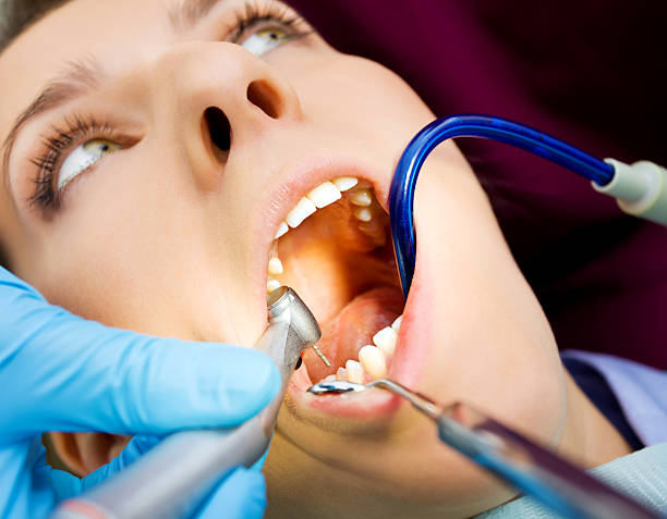 istock patient pain dentist 113027357