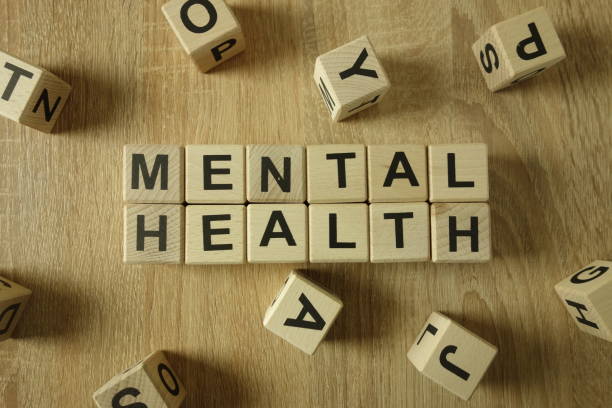 testo sulla salute mentale da blocchi di legno - mental health healthcare and medicine brain psychiatrist foto e immagini stock
