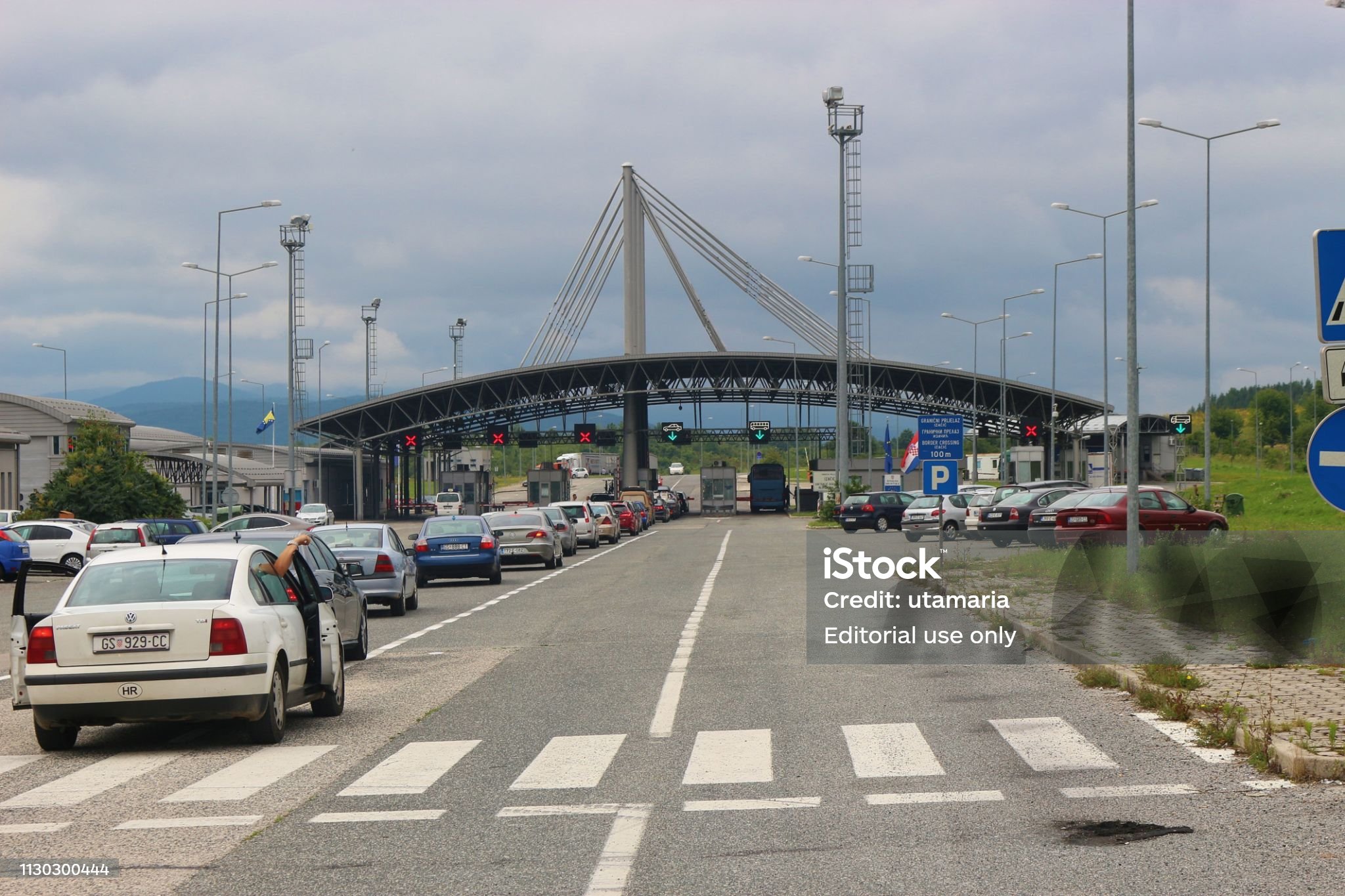 Državljanka BiH kažnjena na granici Hrvatske zbog neprijavljenog unosa gotovine Državljanka BiH kažnjena na granici Hrvatske zbog neprijavljenog unosa gotovine