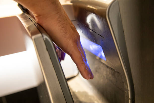 56 fotos de stock e banco de imagens de Air Hand Dryer - Getty Images