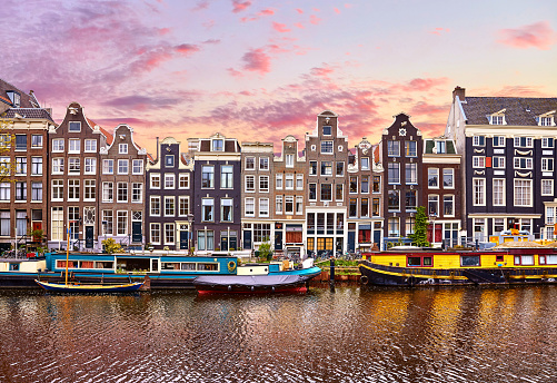 Amsterdam, Holanda. Houseboats, casas de baile photo