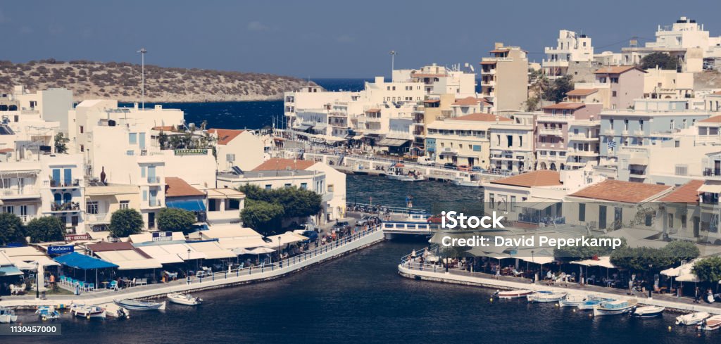 Panorama port Agios Nikolaos greece Panorama port Agios Nikolaos greece, 4 augustus 2018 greece crete. Architecture Stock Photo