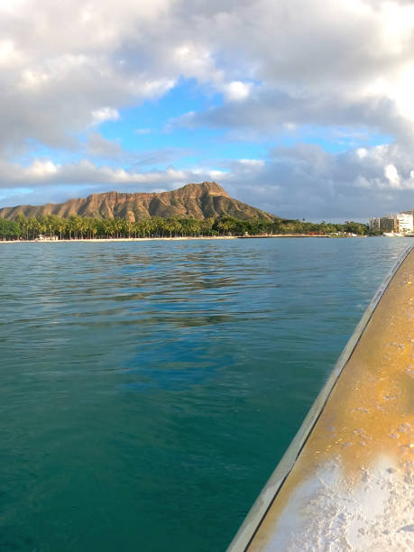 istock Surfing session in Waikiki with view on Diamond Head 1130461483