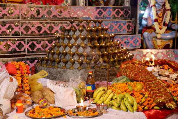 istock Lord worship in the temple 1130471639