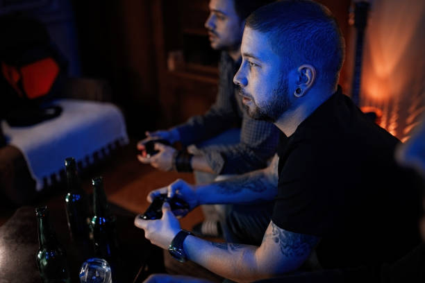 istock Friends playing video game 1130519591