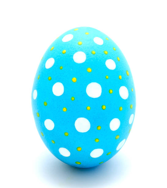 完璧なカラフルな手作りイースターエッグ分離 - easter egg easter yellow paint ストックフォトと画像