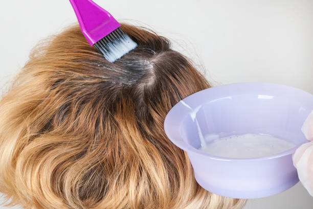 dark roots of hair, overgrown hair - hair care hairbrush hair dryer human hair imagens e fotografias de stock