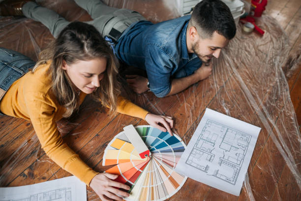 choosing the right color - home decorating interior designer blueprint planning imagens e fotografias de stock