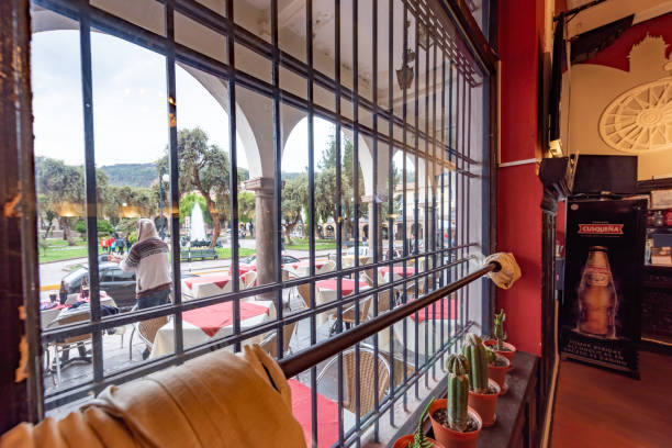 fotografii de stoc, fotografii și imagini scutite de redevențe cu plaza el regocijo din cusco, peru - chinchero district