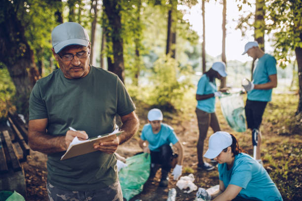 istock Man organizing nature cleaning 1130659423