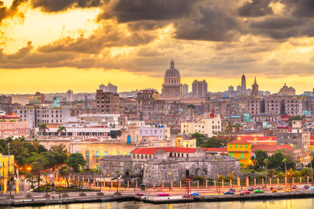 istock Havana, Cuba downtown skyline 1130723852