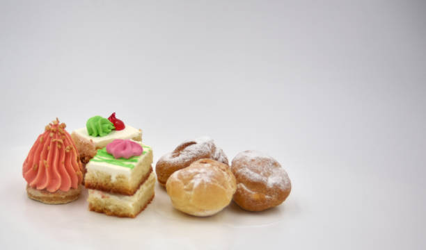 istock Russian pastry cakes and puffs 1130738894