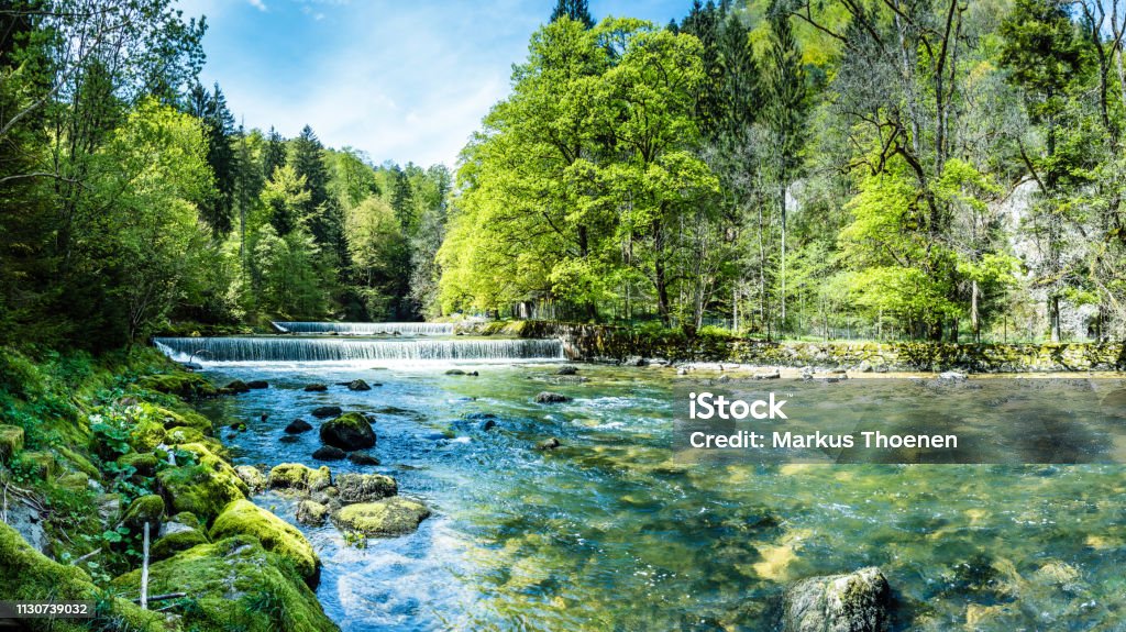 Areuse, Fluss im Neuenburger Jura, Schweiz, Panorama - Lizenzfrei Natur Stock-Foto