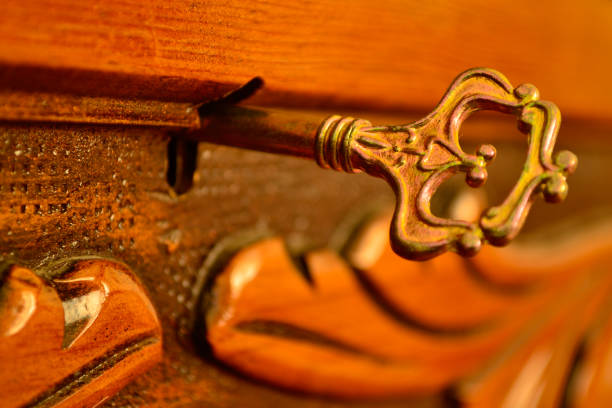 Wooden safes and keys Ceviz, Anahtar, Kilit, Demir, Duvar Resmi kompozisyon stock pictures, royalty-free photos & images