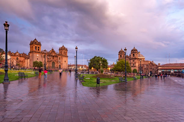 fotografii de stoc, fotografii și imagini scutite de redevențe cu plaza de armas din cuzco, peru - chinchero district