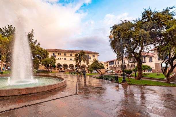 fotografii de stoc, fotografii și imagini scutite de redevențe cu plaza de armas din cuzco, peru - chinchero district